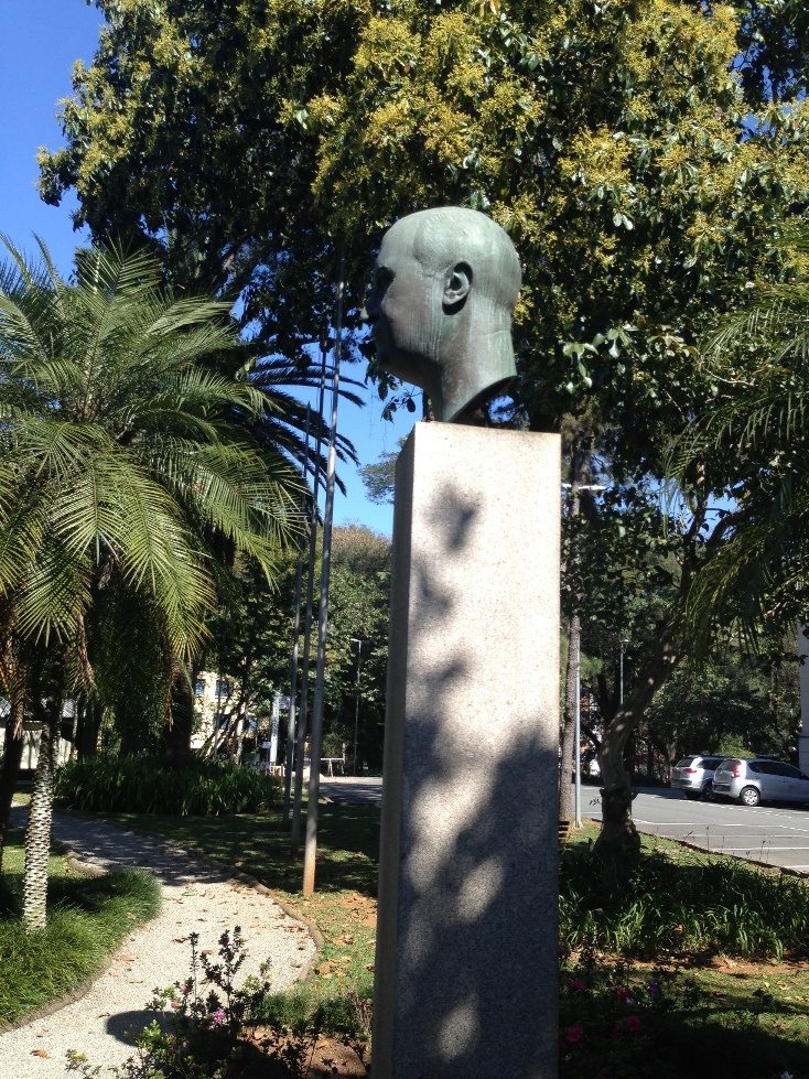 Geraldo de Paula Soza's bust (4).JPG